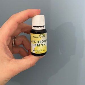 OPENED YL 15ml lushious lemon oil